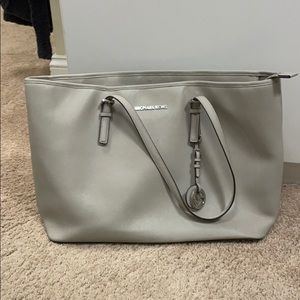Grey michael kors bag, authentic.